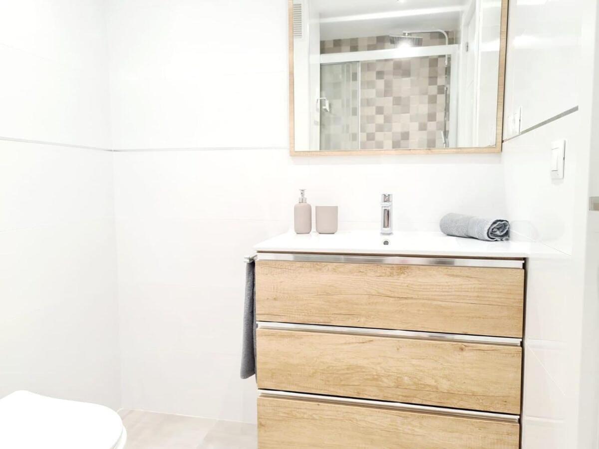 Apartamento Moderno Y Con Estilo En La Carihuela توريمولينوس المظهر الخارجي الصورة